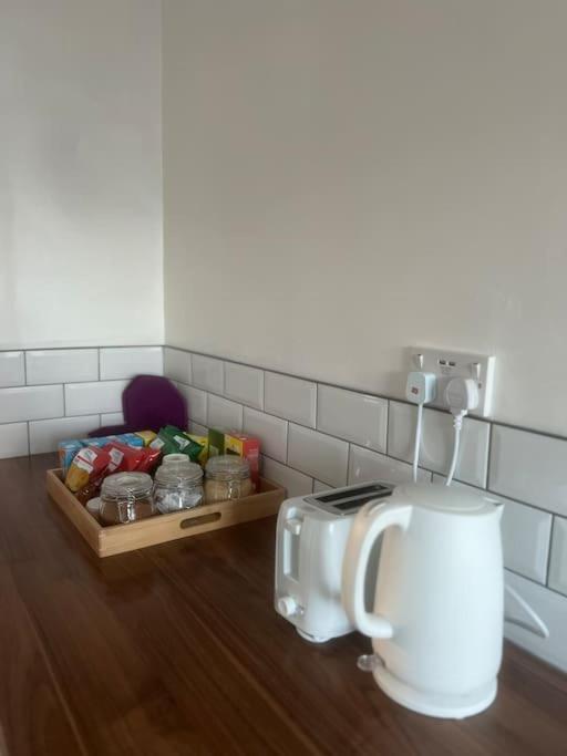 Home In Basildon, Essex Zewnętrze zdjęcie